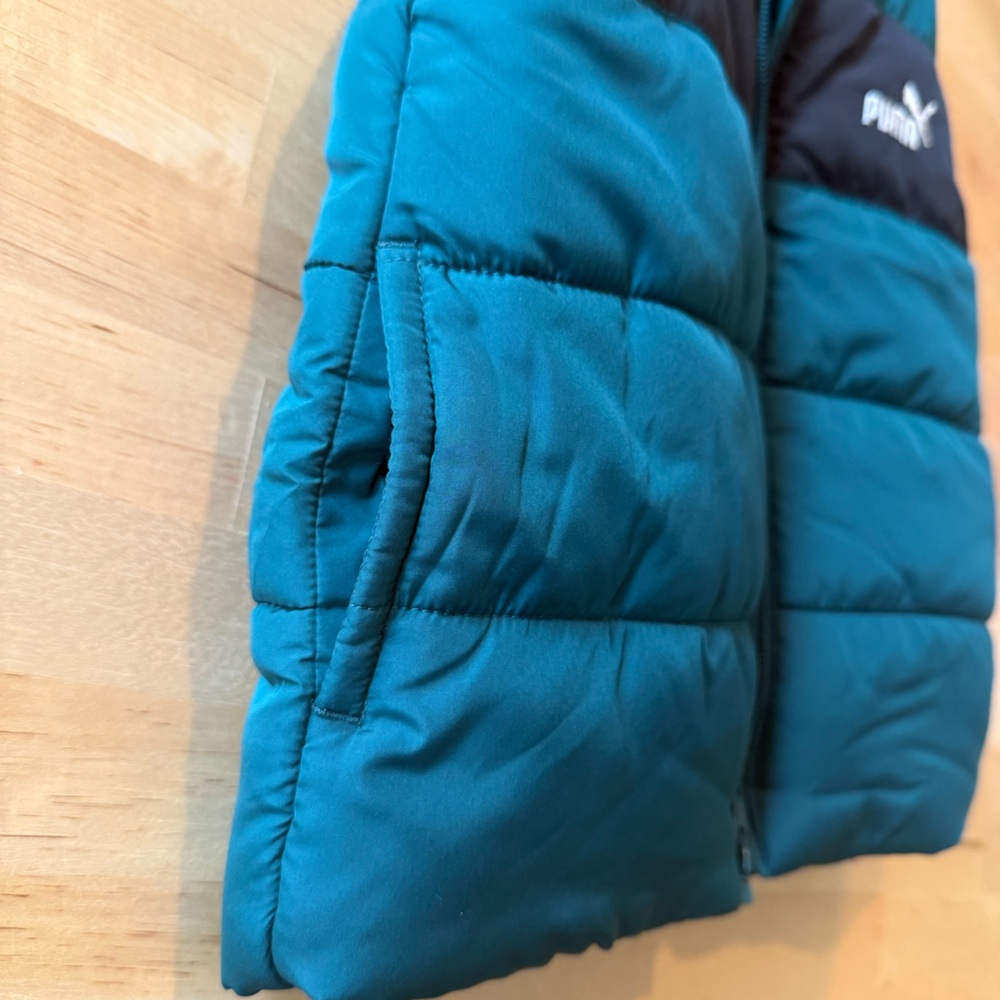 🔆 Bundle items 6 for $30 Puma Kids Vest - Picture 2 of 6